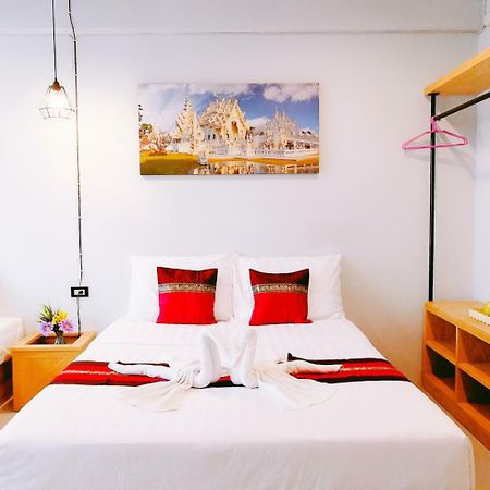 Little Lanna Guesthouse Chiang Mai Ngoại thất bức ảnh