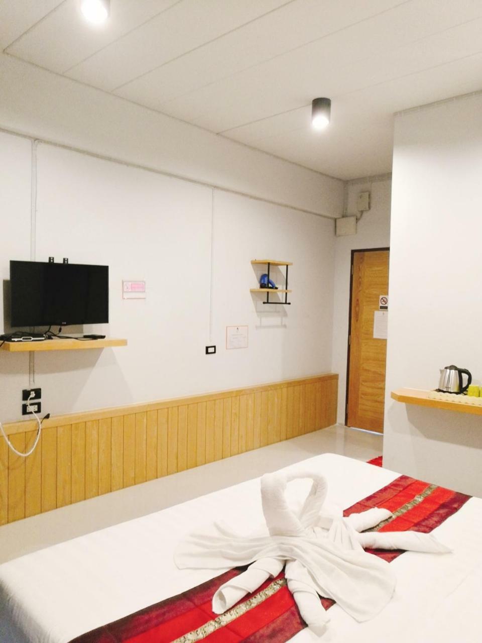 Little Lanna Guesthouse Chiang Mai Ngoại thất bức ảnh