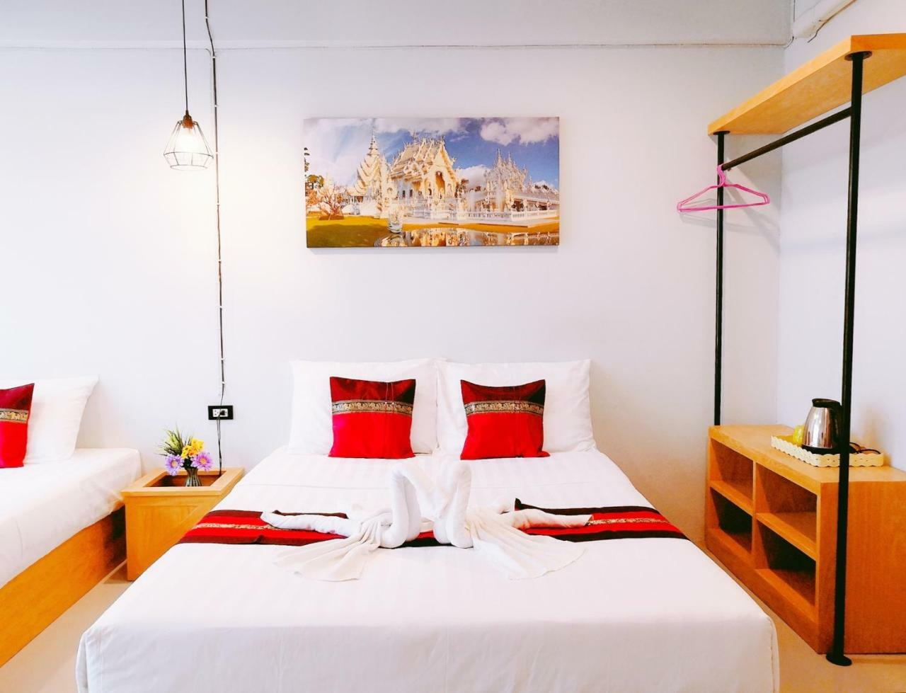 Little Lanna Guesthouse Chiang Mai Ngoại thất bức ảnh