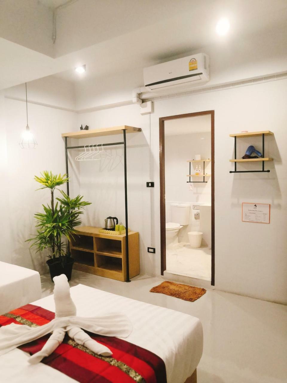 Little Lanna Guesthouse Chiang Mai Ngoại thất bức ảnh