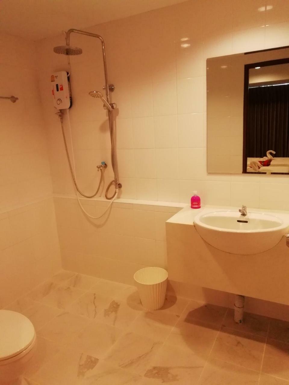 Little Lanna Guesthouse Chiang Mai Ngoại thất bức ảnh